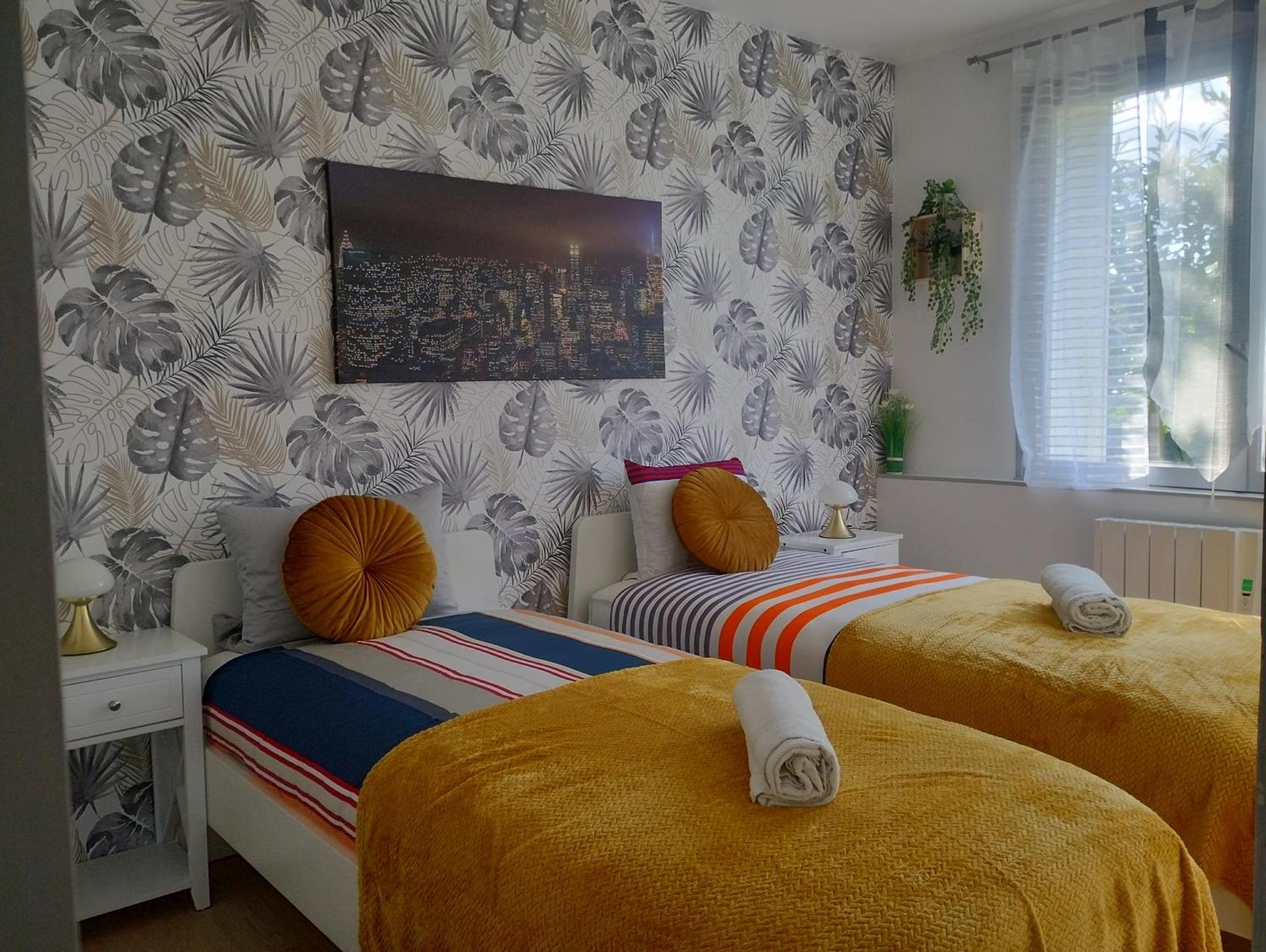 Appartement Le Tresor D'Amour นอยเยส์-ซัวร์-แช ภายนอก รูปภาพ